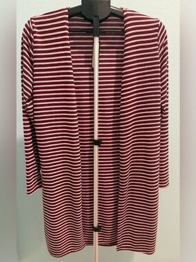 Discreet Burgundy and White Striped Open-Front Cardigan